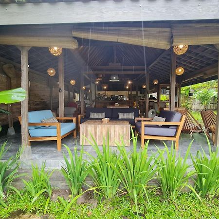 Villa Kayu Yogyakarta Luaran gambar