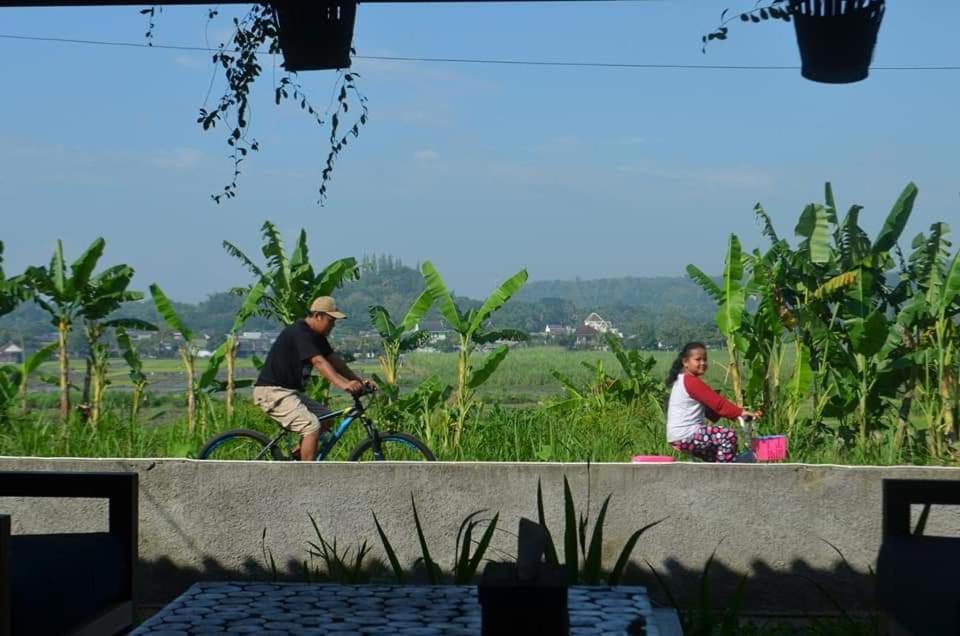 Villa Kayu Yogyakarta Luaran gambar