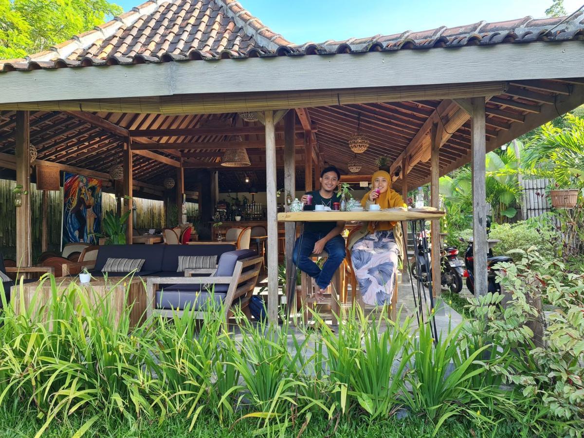 Villa Kayu Yogyakarta Luaran gambar