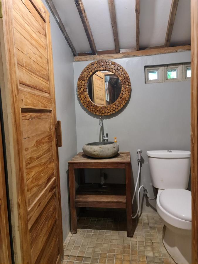 Villa Kayu Yogyakarta Luaran gambar