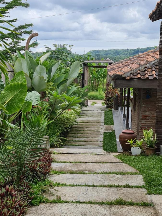 Villa Kayu Yogyakarta Luaran gambar